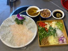 -官塘陈记鱼生·潮汕砂锅粥·牛肉火锅(潮枫路总店)