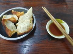 -黄阿姨锅贴大王(万航渡路店)