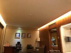 -汕尾巴黎半岛酒店