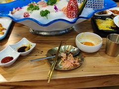 -青瓦餐厅·生鱼片·韩园烤肉(西塔店)