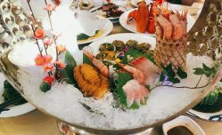 -甘井子区冠豪主题婚礼酒店宴会厅(机场店)
