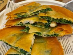 韭菜鲜虾饼-蝴蝶里·粤菜·点心(滨江龙湖店)