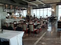 大堂-烟台中泽华羿铂尔曼酒店·汇·全日餐厅·高空海景自助