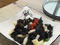 藕带炒木耳-臭鳜鱼人家·老字号徽菜
