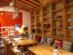 -月亮眼花园餐厅书吧酒吧