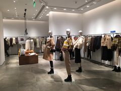 -URBAN REVIVO(西安Momopark店)