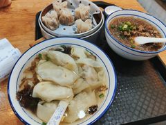 菜肉大馄饨-景芳周大姐(国大城市广场店)