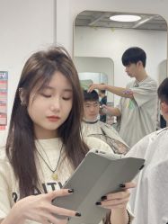 -乾健·烫染·接发SALON