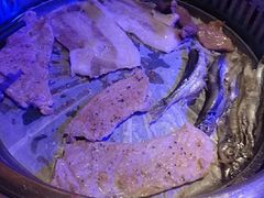 -烤圣自助美食音乐餐厅