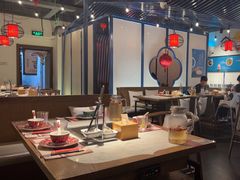 -尚尚仙·酸汤猪手·猪肚鸡火锅(华联万柳购物中心店)