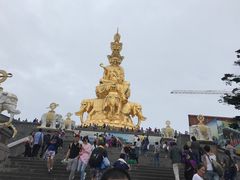 -峨嵋山金顶