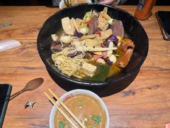 -万记麻辣烫国展总店