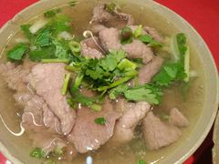 -谢老五跷脚牛肉·非遗传承店