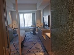 -上海漕河泾万丽酒店