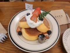 草莓舒芙蕾松饼-幸会吉市(丰泽店)