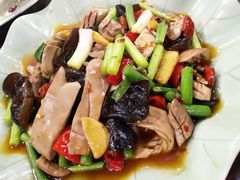 -陈三炖鸡馆(金众小区店)