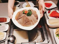 -海底捞火锅(曹安公路店)