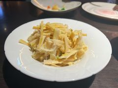 手撕蒋公羊尾竹笋-庐灶江南·江南菜·四合院Bistro(东直门雍和宫·原华侨宾馆店)