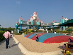 -季高兔窝窝亲子园(上海薰衣草公园店)