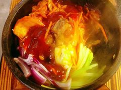 石锅拌饭-虎焱炭火烧肉