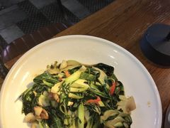 -爱啤精酿·民谣酒馆(滨江店)