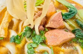 Traditional Braised Pork Noodles