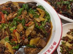 -鲁南仔·滕州炒鸡(经三路店)