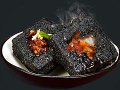 -黑色经典臭豆腐·湖南特产(太平街口店)
