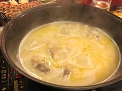 -鲜入围煮花胶鸡海鲜火锅