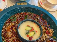 -渔香岛美蛙鱼头火锅(威清路店)