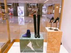 -STUART WEITZMAN(静安嘉里中心店)