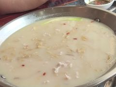 -老来福·非遗酸汤兔(凯旋路店)