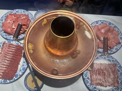 -一只羊·铜锅涮羊肉烧烤