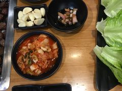 -肉甲韩国木炭烤肉(新壹街1店)