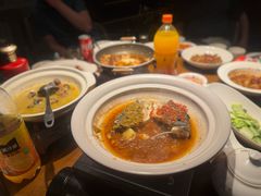 -爱碗亭·鲜炒湖南菜(壹城中心店)