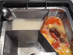 -东道煮牛肉火锅(重庆路店)