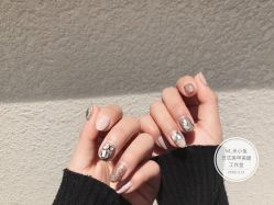 -米小兔美甲美睫