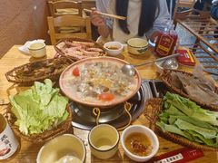 -阿婆情腊排骨火锅(金虹路店)