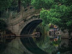 -汇龙潭