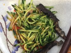 -毛辣果·贵州红酸汤牛肉火锅(西单店)