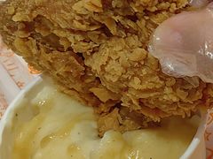 奶香卡真土豆泥-Popeyes炸鸡·汉堡·奶昔(五角场万达店)