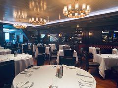 大堂-Wolfgang’s Steakhouse 沃夫冈牛排馆(上海白玉兰广场店)