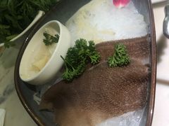-左庭右院鲜牛肉火锅(浦江欢乐颂店)
