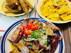 -三镇卤货二公司(汉街店)
