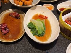 -蝴蝶里·粤菜·点心(滨江龙湖店)