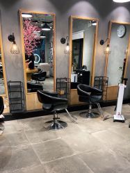 -时尚殿堂明星门店