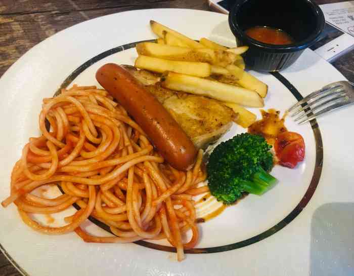 贝克石烧牛扒(海乐荟店)-"吃牛排就来了贝克石烧牛扒试试了.我们团.