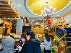 大堂-老东镇啤酒屋海鲜加工·蒸汽海鲜·海鲜烧烤(台东店)