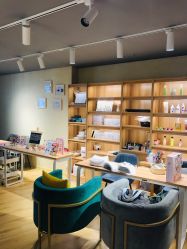 -涂tu指甲日式美甲美睫店