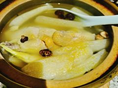 炖草鸡汤-南京大牌档(香港广场店)
